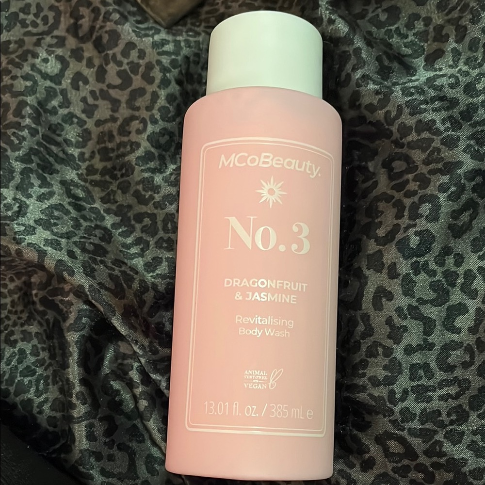 Mco beauty number three dragon, fruit and jasmine body wash